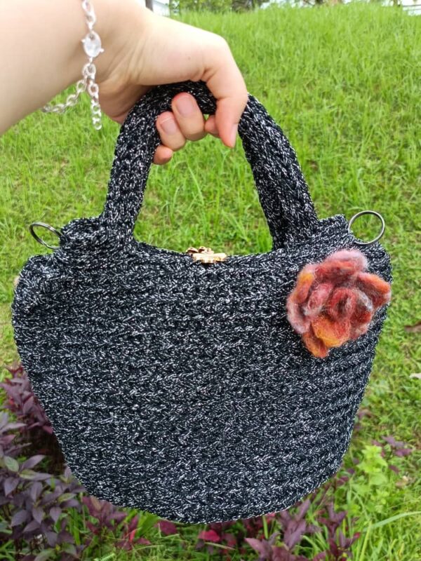 Shining Black Bag ( Round Base )